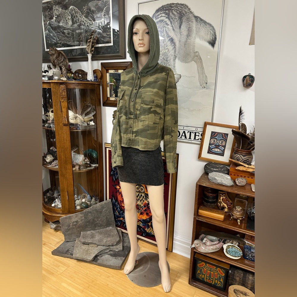 Green Camouflage Cropped & Hooded Jacket